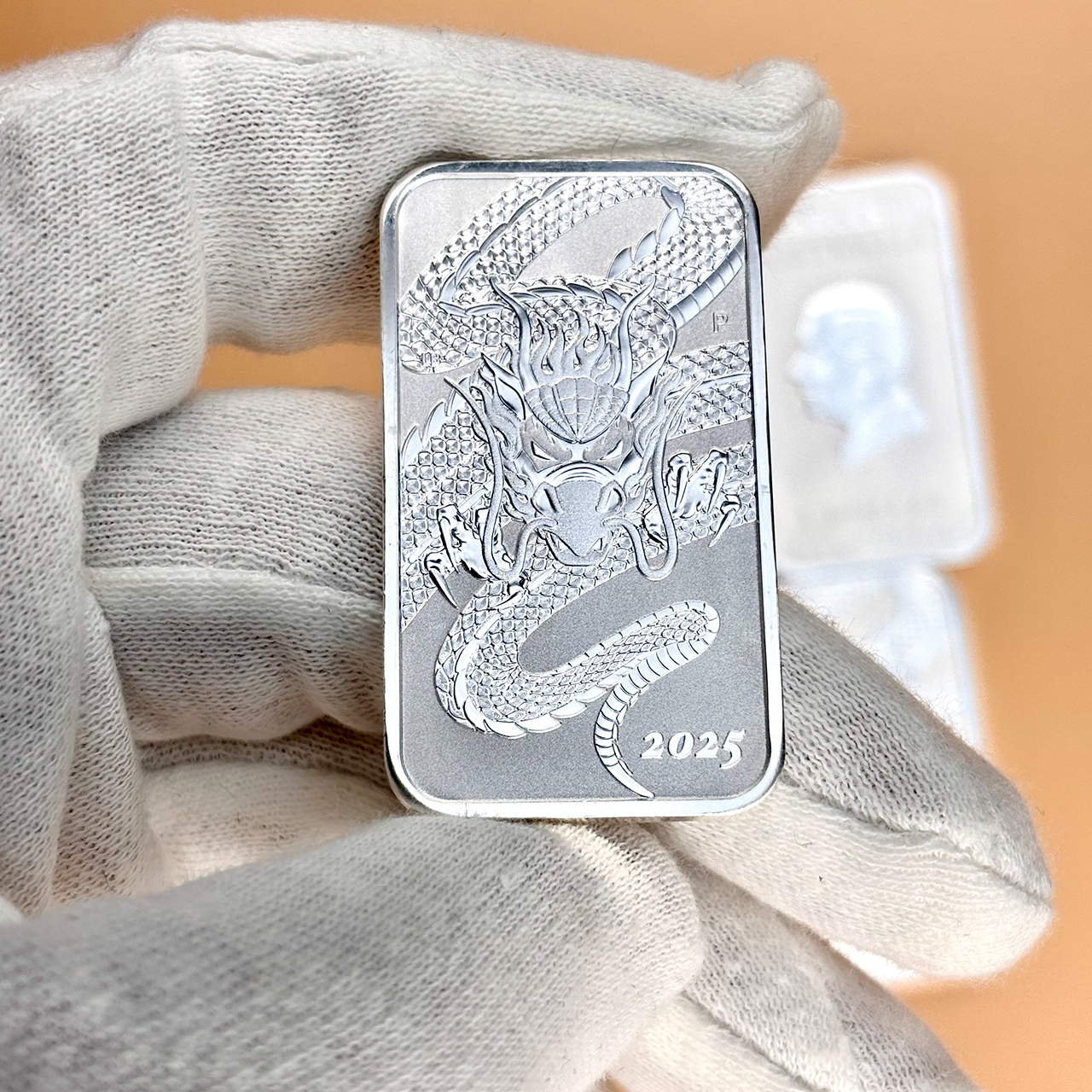 Серебряная монета 1$ Прямоугольный Дракон 1oz 2025 Австралия