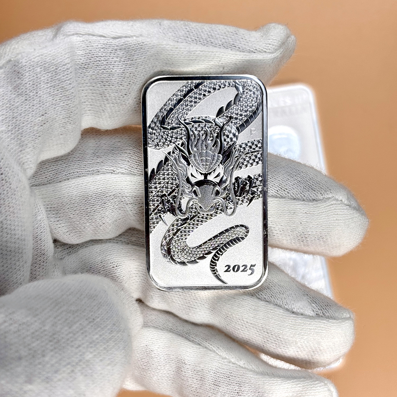 Серебряная монета 1$ Прямоугольный Дракон 1oz 2025 Австралия