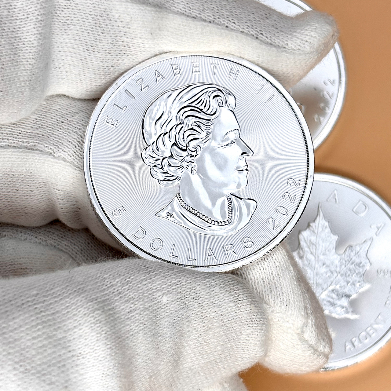 Серебряная монета 5$ Кленовый лист 1oz 2022 Канада