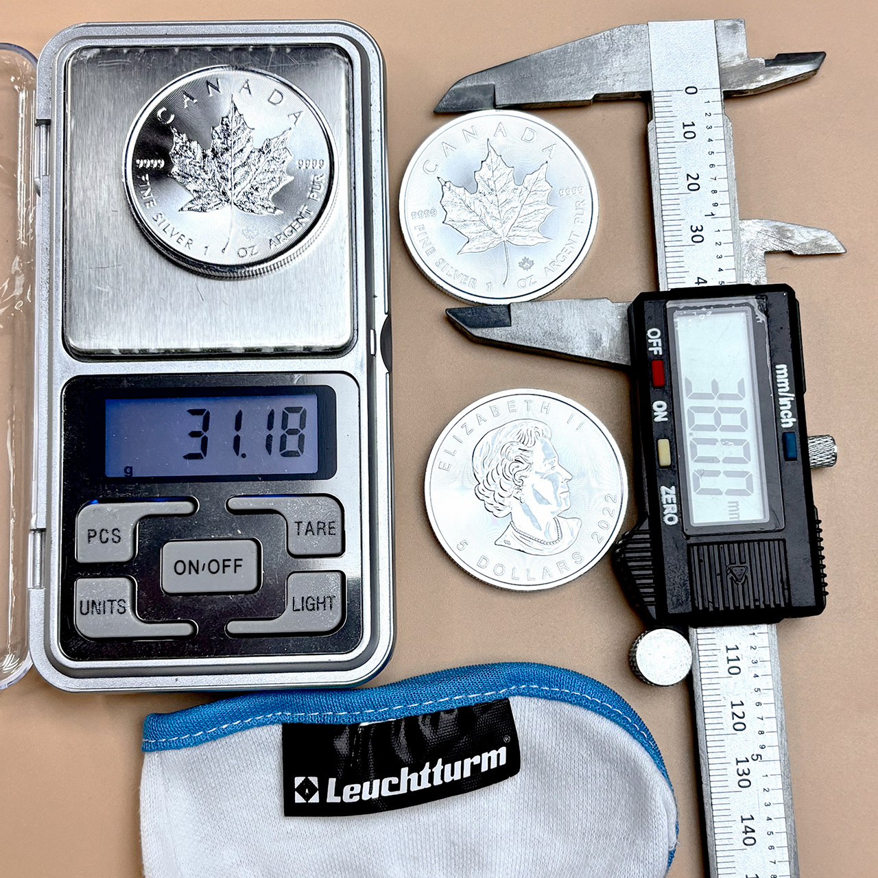 Серебряная монета 5$ Кленовый лист 1oz 2022 Канада
