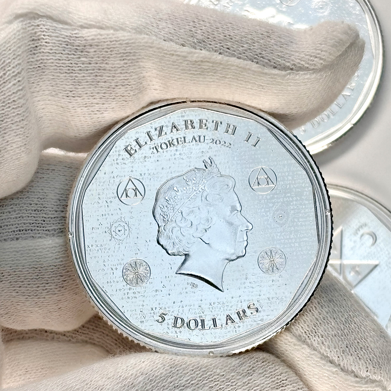 Серебряная монета 5$ Vivat Humanitas 1oz 2022 Токелау