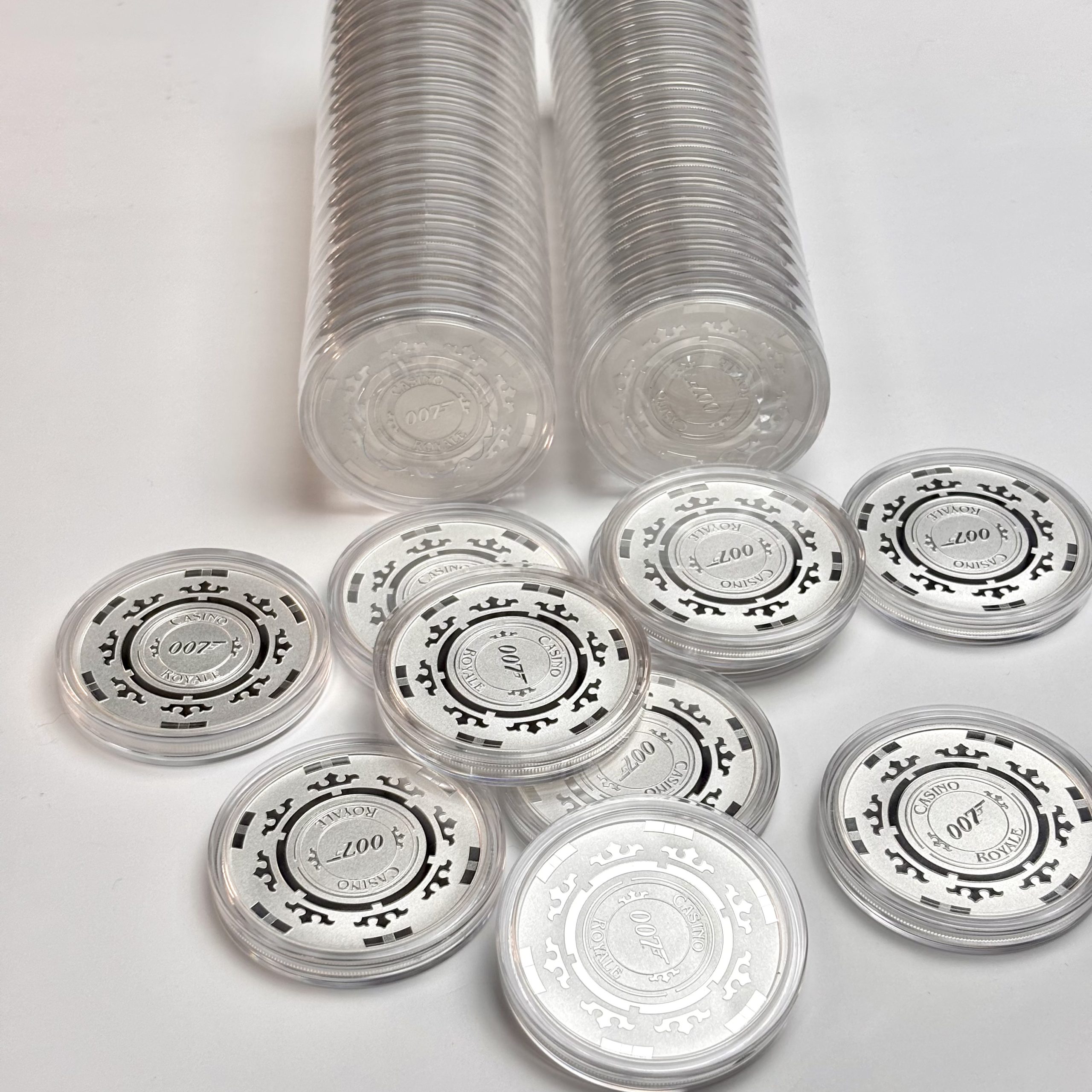 Серебряная монета 1$ Агент 007 «Казино Рояль» 1oz 2023 Тувалу