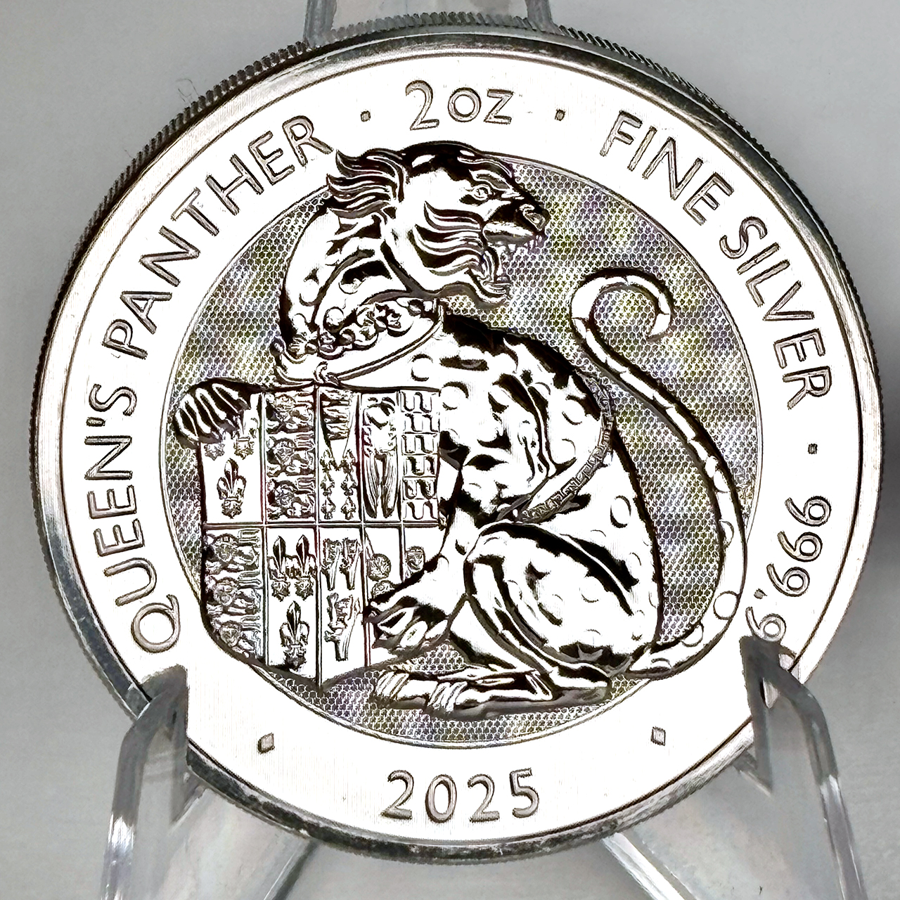 Серебряная монета 5£ Queen’s Panther 2oz 2025 Великобритания
